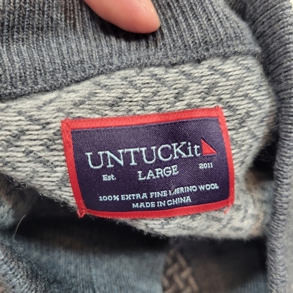 UNTUCKit Collier Printed Pattern Grey Pullover Sweater L - Picture 2 of 8